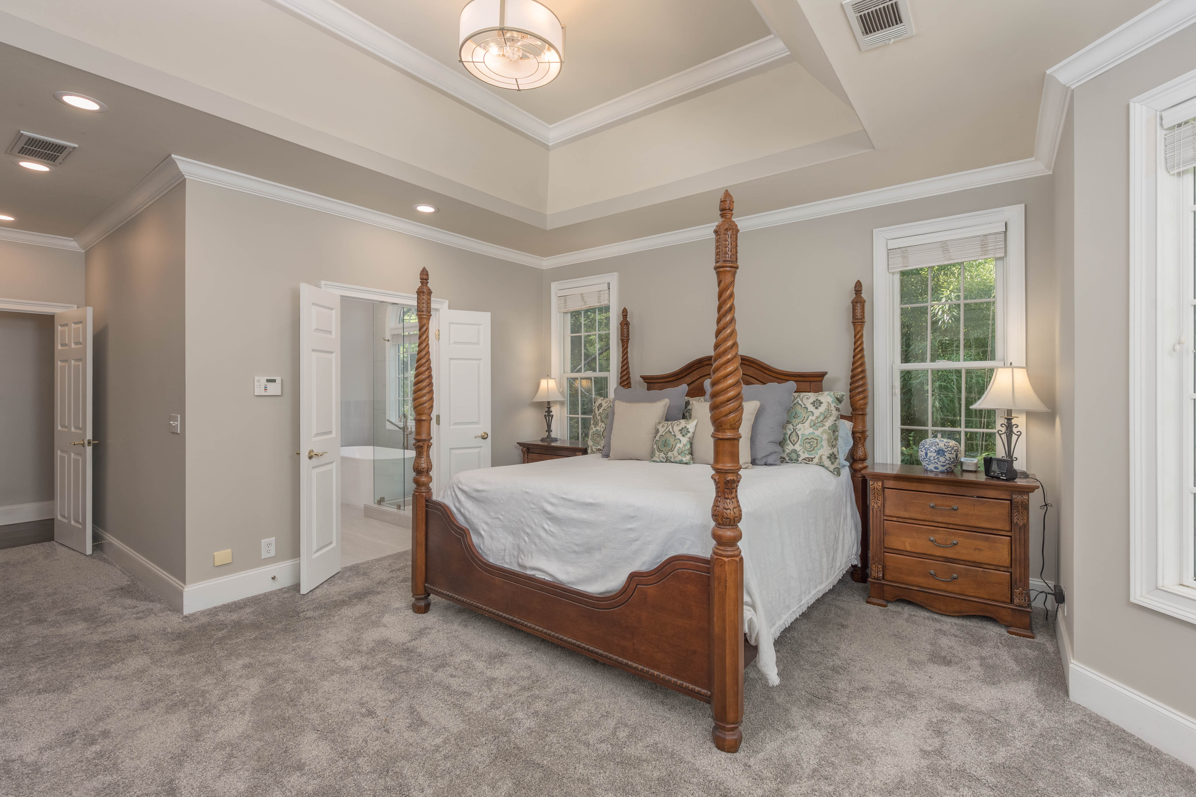 1011 Penfield Way image 12